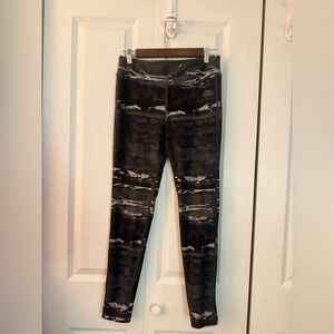 North Face Black/ Gray Camo Leggings
